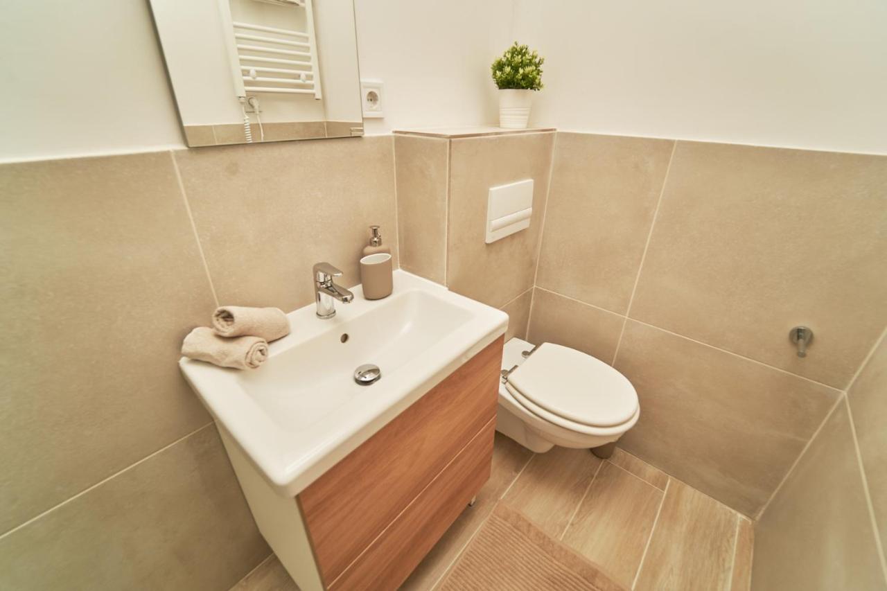 בודפשט Ak7 Boutique Suites מראה חיצוני תמונה